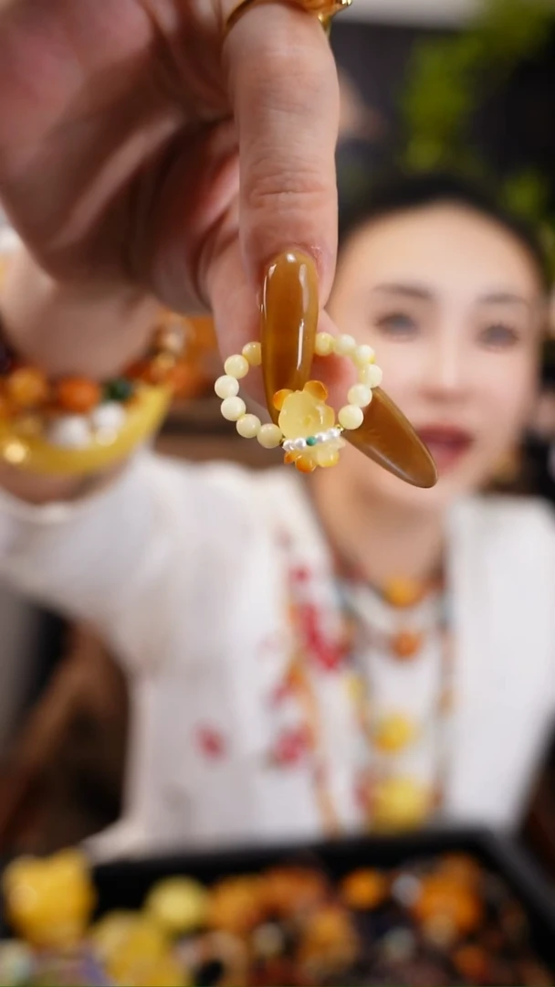 未镶嵌琥珀戒指戒指