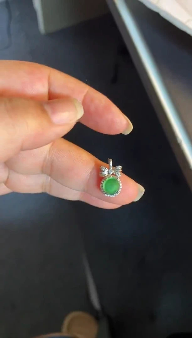 吊坠(不含链)银S925镶嵌翡翠1