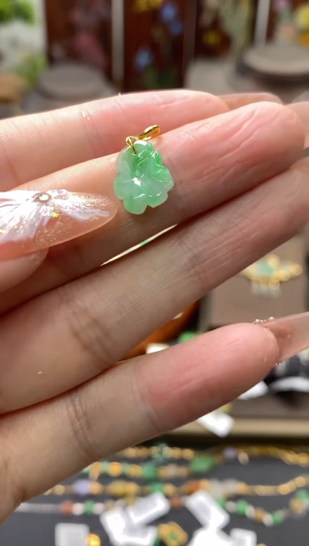 【闪购商品】翡翠颈饰18K金镶嵌净货11044