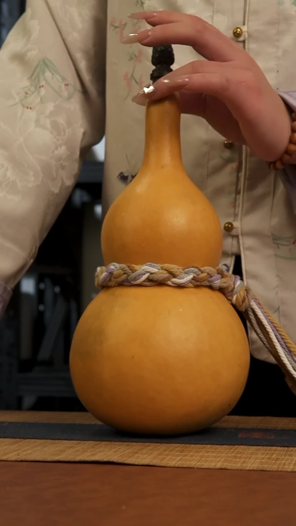 859号 天然热水酒葫芦 一物一拍（有瑕介意勿拍）