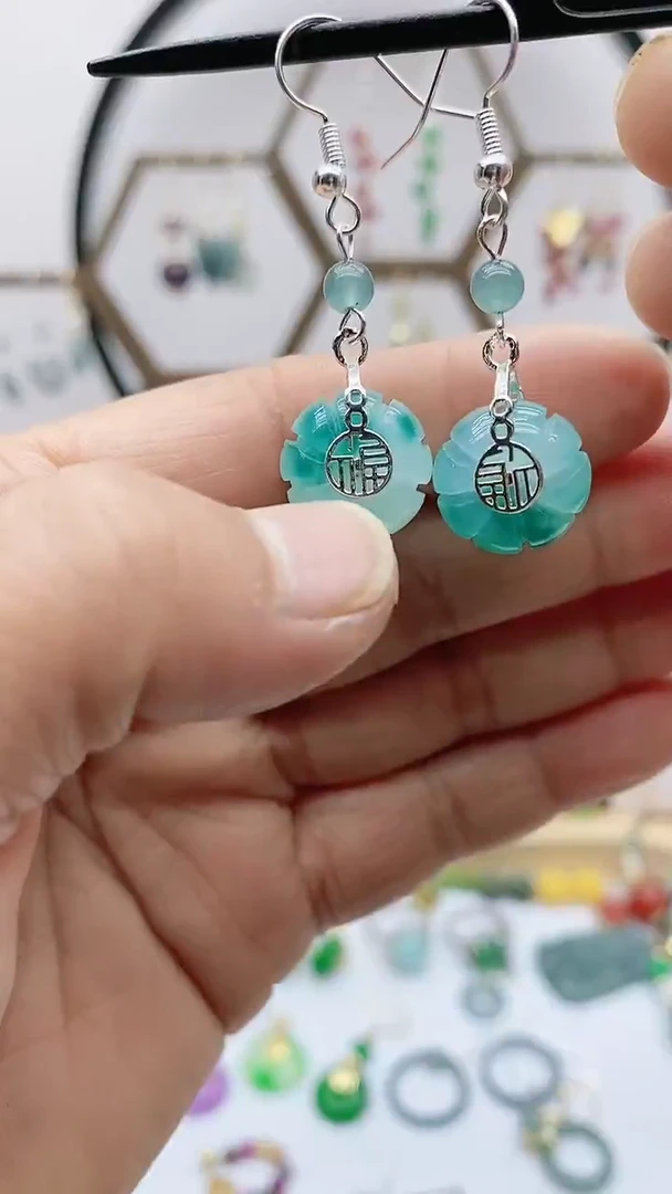 未镶嵌石英质玉（天山翠）耳饰708