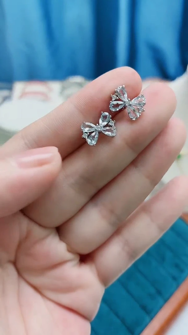 银S925镶嵌耳饰海蓝宝石218ZB1110产品一个（多样性）