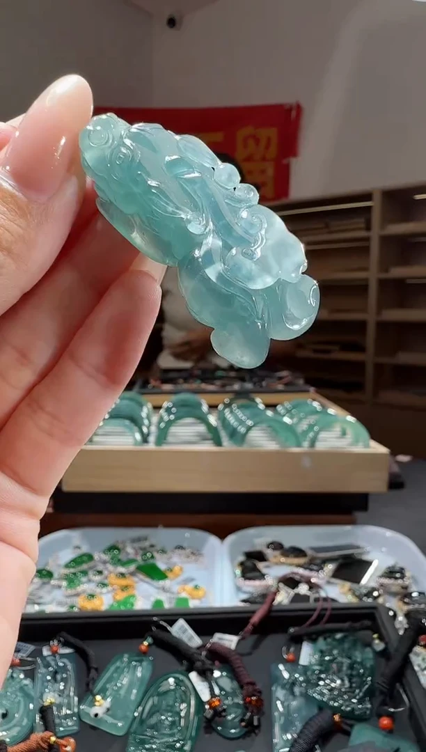 吊坠(不含链)未镶嵌翡翠貔貅