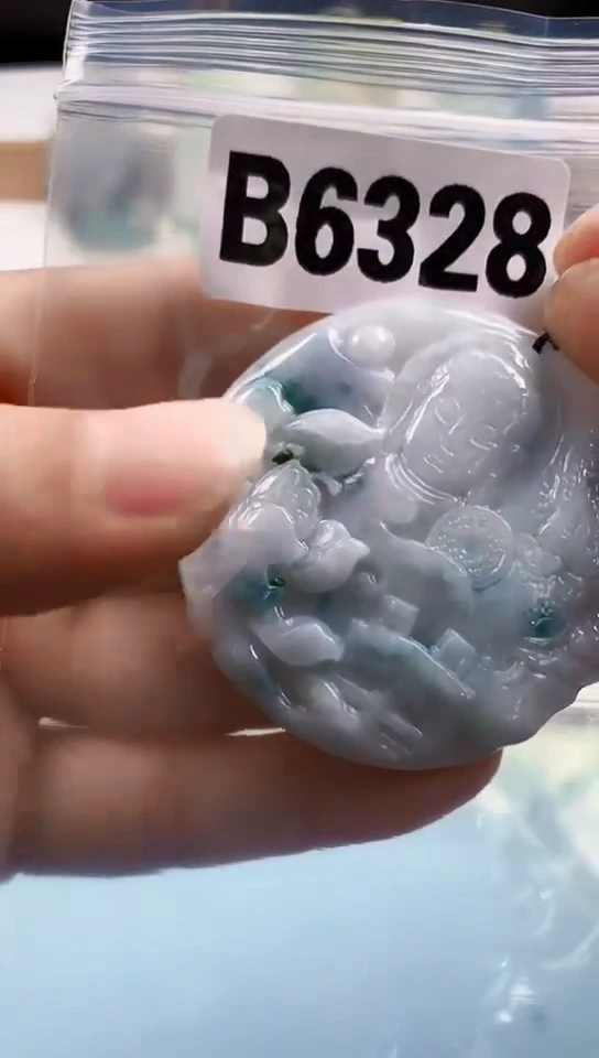 翡翠未镶嵌颈饰天然翡翠吊坠挂件