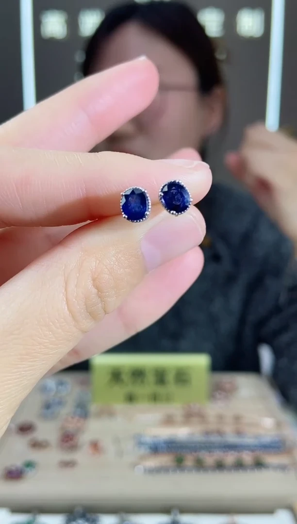 【闪购商品】蓝宝石耳饰银S925镶嵌耳饰