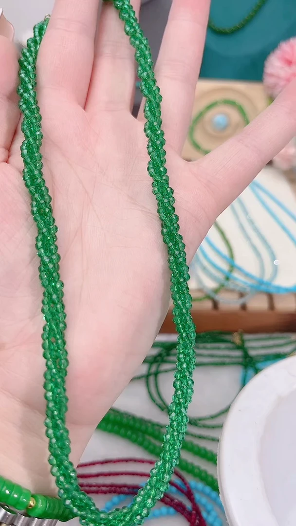合金颈饰尖晶石绿麻花39.9