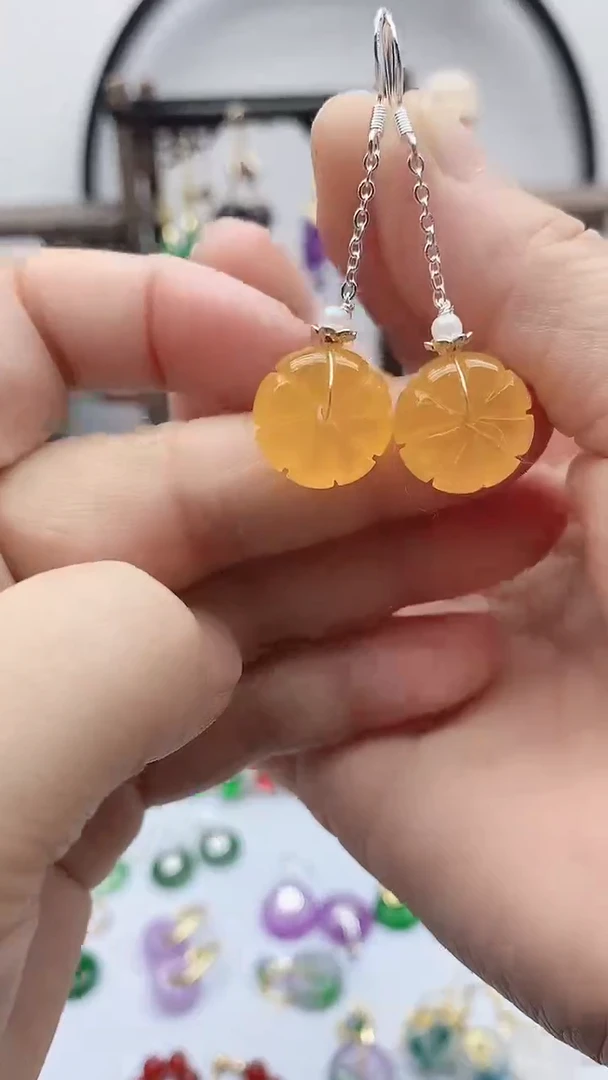 银S925镶嵌石英质玉（天山翠）耳饰268