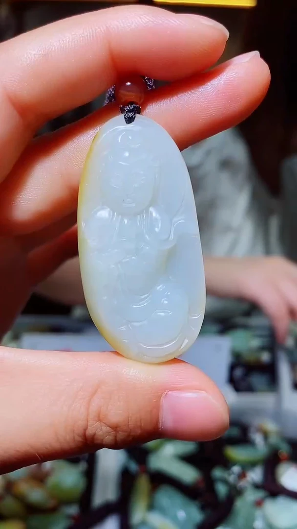 和田玉未镶嵌颈饰1