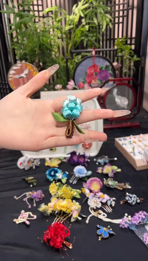 织绣冰*非遗苏绣手工饰品