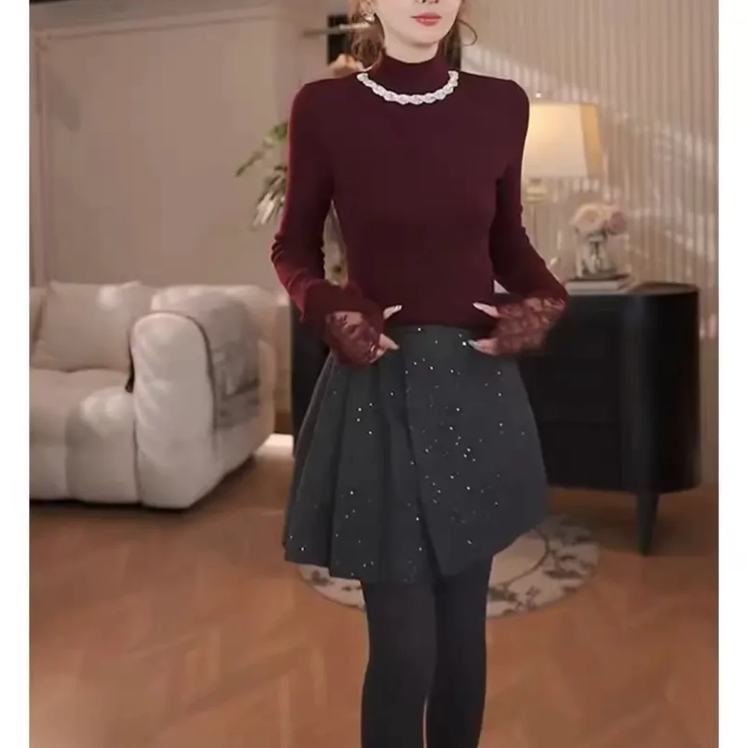 YOYOGALI “千金打底”百搭显瘦蕾丝拼接包芯纱烫钻针织上衣JB3280