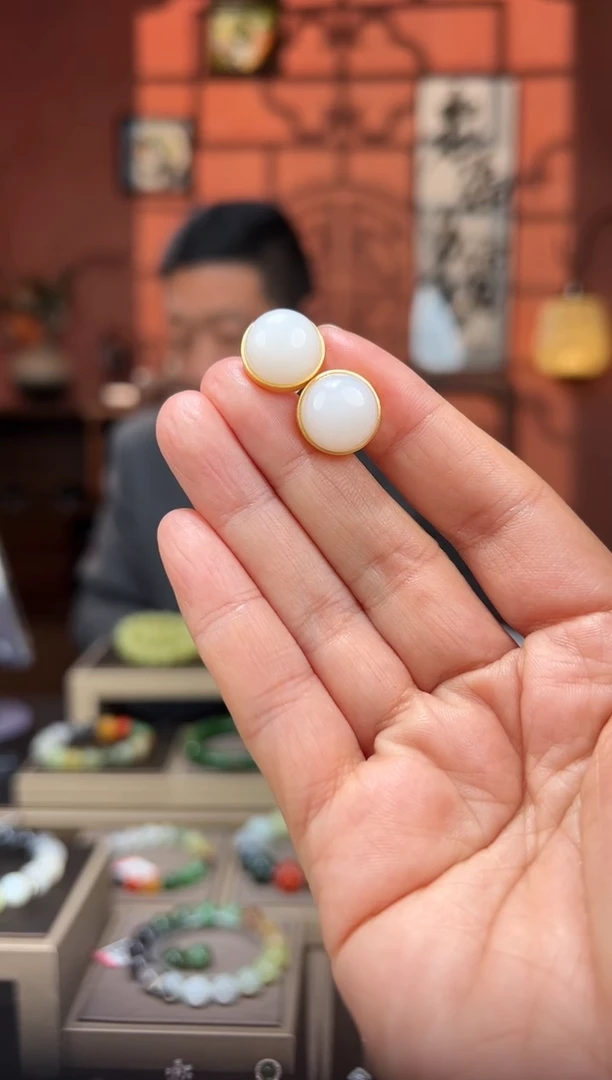 银S925镶嵌和田玉耳饰耳钉