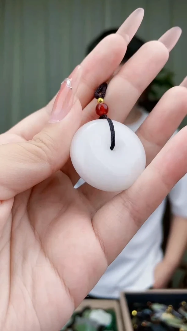 和田玉未镶嵌挂件拍一发一，多样性发货！