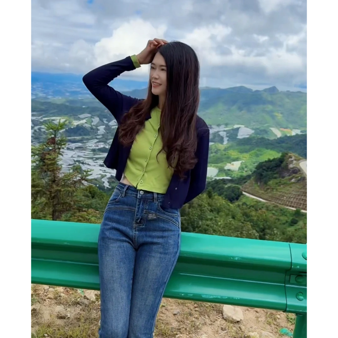 千玉同款 秋季气质韩式短款修身假两件上衣