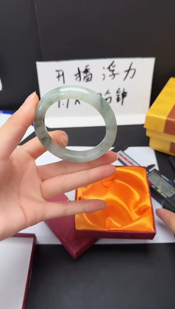 石英质玉手镯未镶嵌21