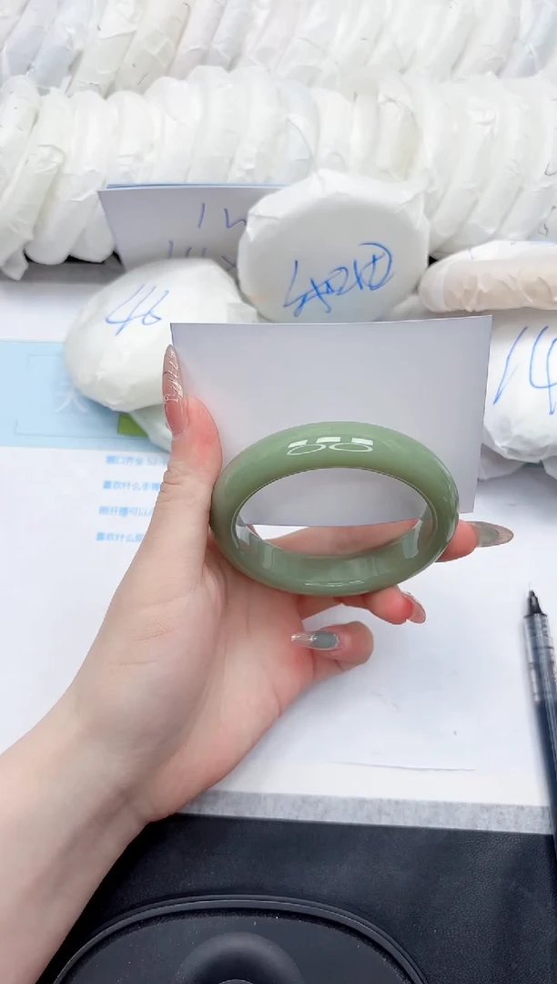 石英质玉手镯未镶嵌99-61