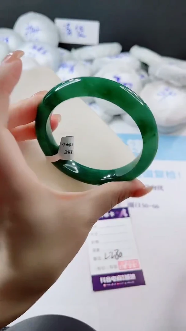 未镶嵌手镯石英质玉多样性发货L280-62