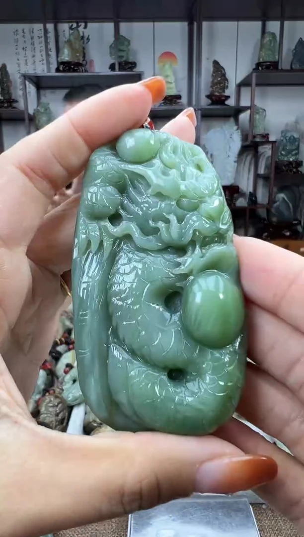 未镶嵌和田玉把件1