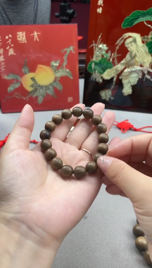 扬州漆器厂楠木珠串小号
