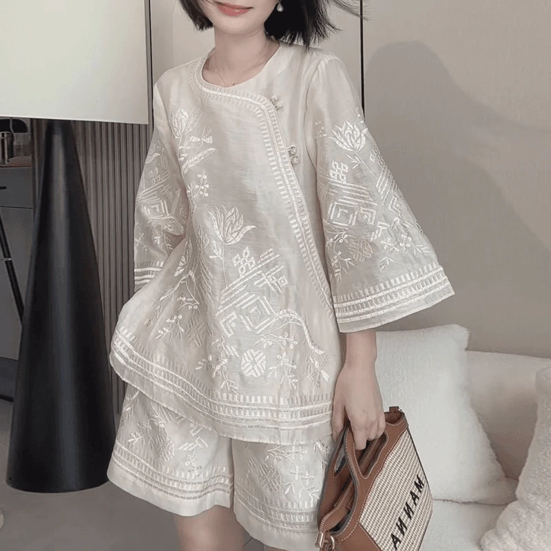 新中式国风2025夏季重工刺绣亚麻七分袖上衣套装休闲短裤两件套女