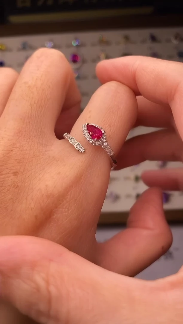 1克拉红宝石（处理）欧美风戒指