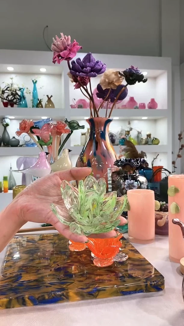 饼***王慕忆家手作琉璃花瓶绿