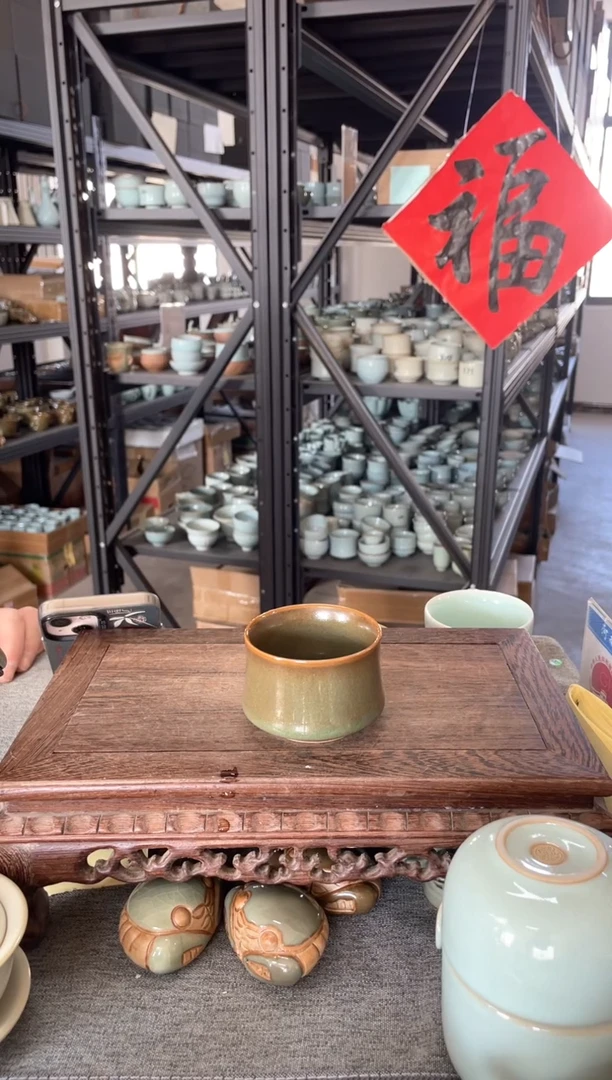 【闪购商品】瓷片青绿釉马蹄杯。。。。