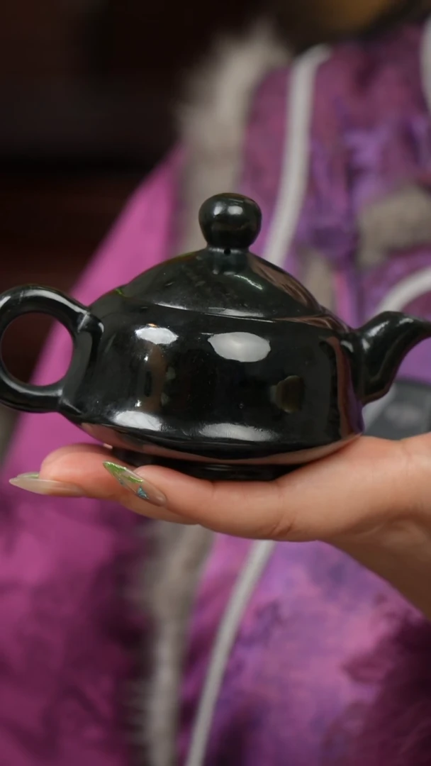 未镶嵌和田玉摆件茶壶