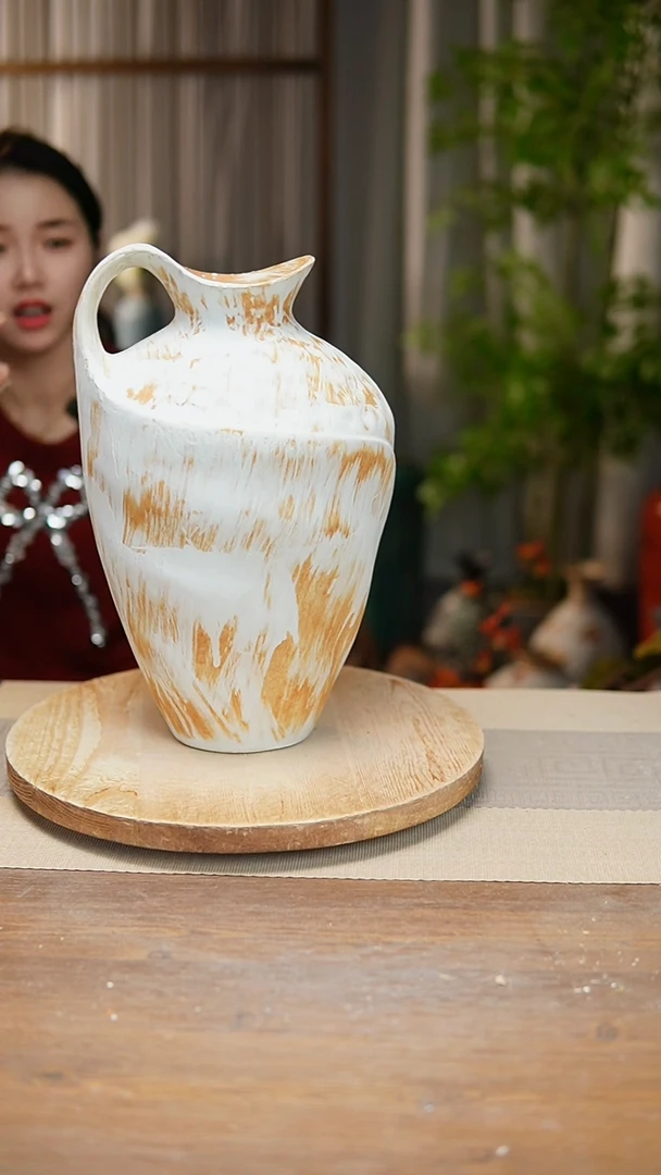 【闪购商品】陶瓷  花器诧寂黄奶壶