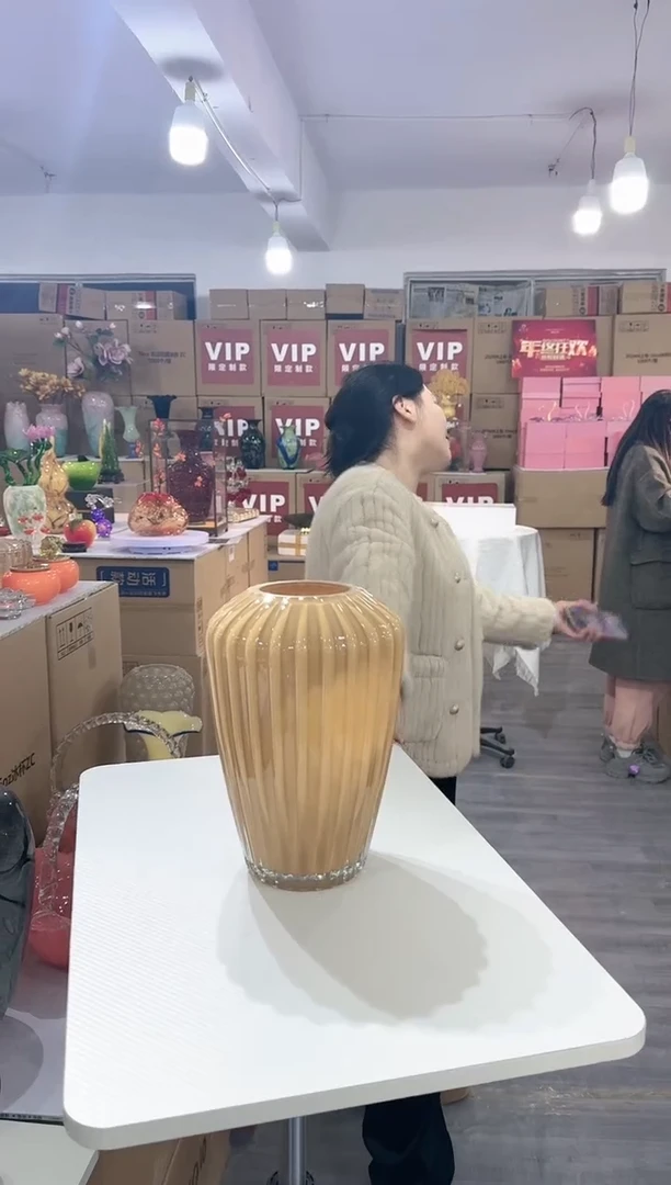 【闪购商品】琉璃静姐花器R-品29