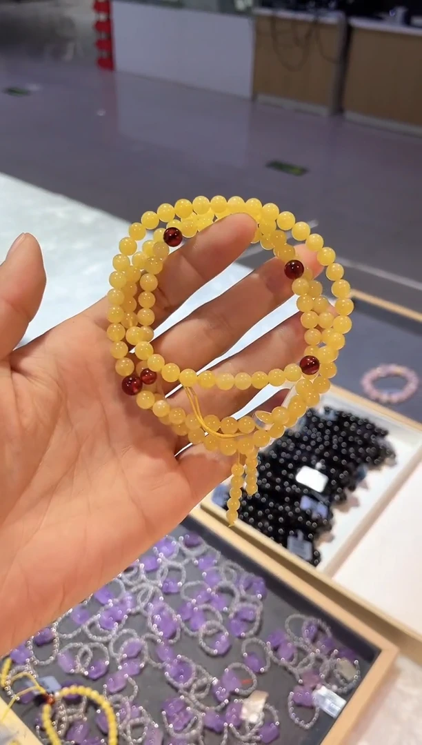 【闪购商品】蜜蜡裸石未镶嵌手串