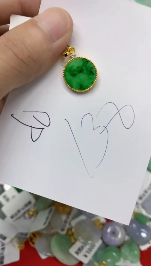 翡翠银S925镶嵌颈饰翡翠