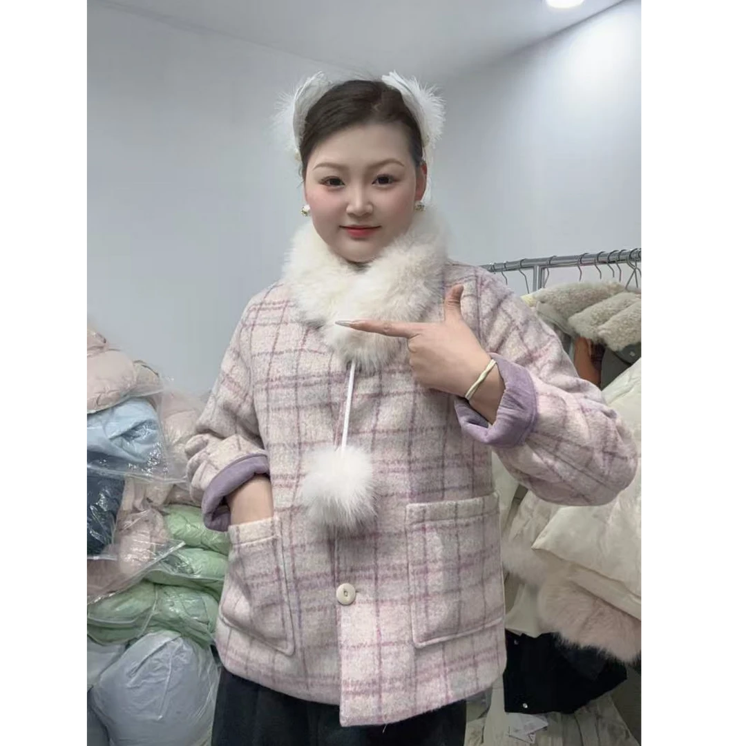 秋冬新款格纹保暖圆领羽绒外套时尚百搭
