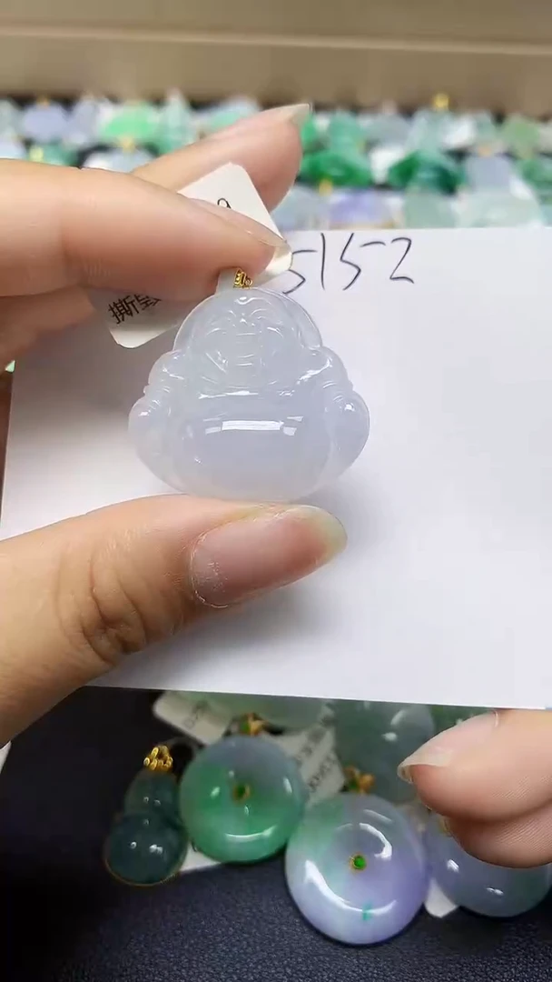 翡翠18K金镶嵌颈饰 天然缅甸翡翠A货
