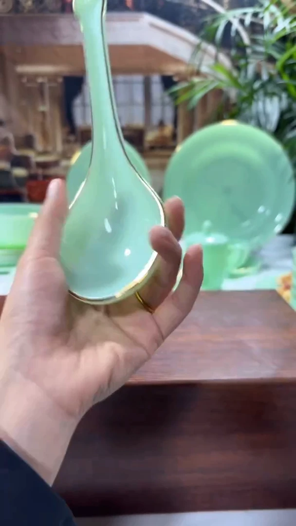 【闪购商品】.....  大汤勺1个.....贝美陶瓷