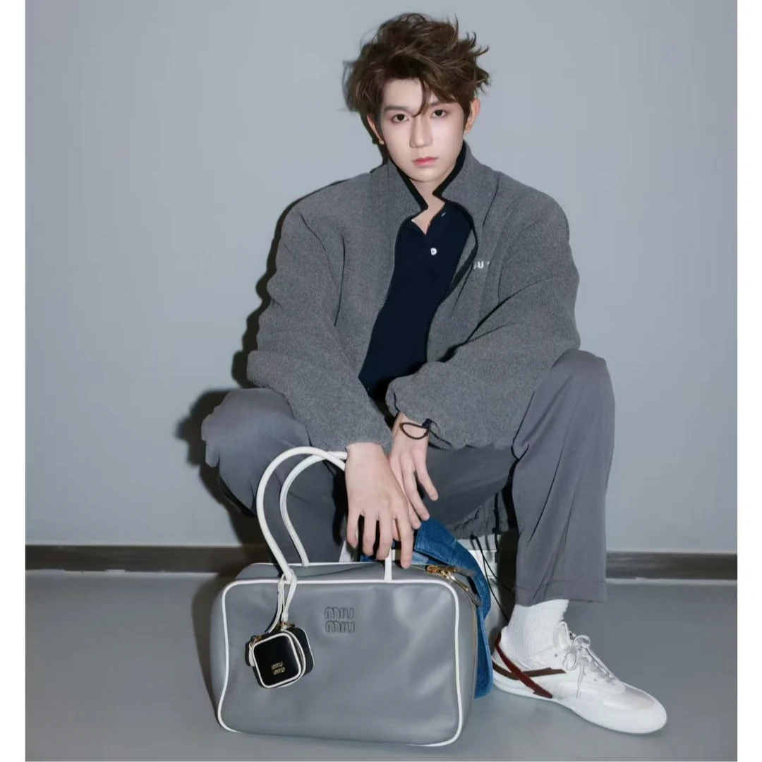 99新 MIU MIU/缪缪 MIUMIU王源同款全新带吊灰色外套M码