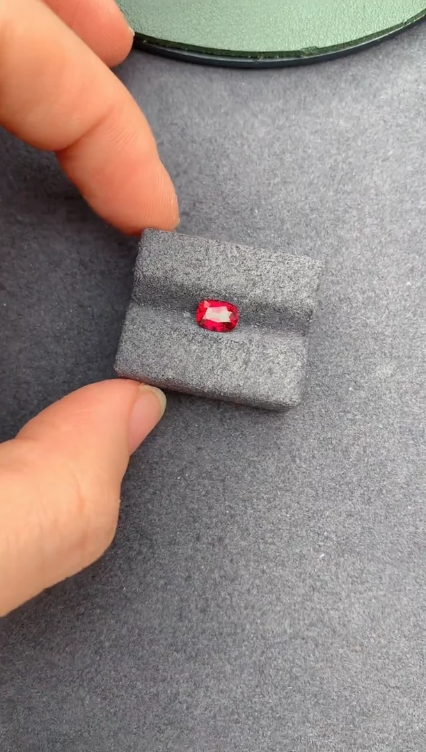 【闪购商品】红宝石裸石未镶嵌1ct无烧鸽血红