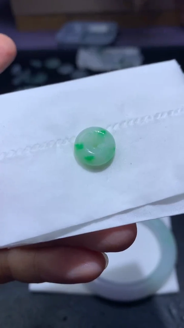 未镶嵌定制翡翠毛货