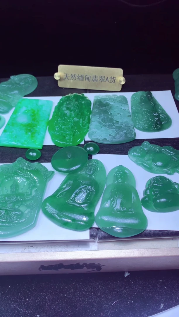 未镶嵌定制翡翠有***?天然翡翠A货 官方基地发货