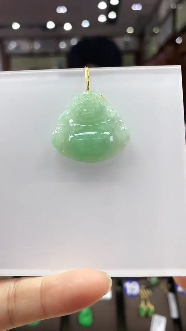 颈饰未镶嵌翡翠佛公