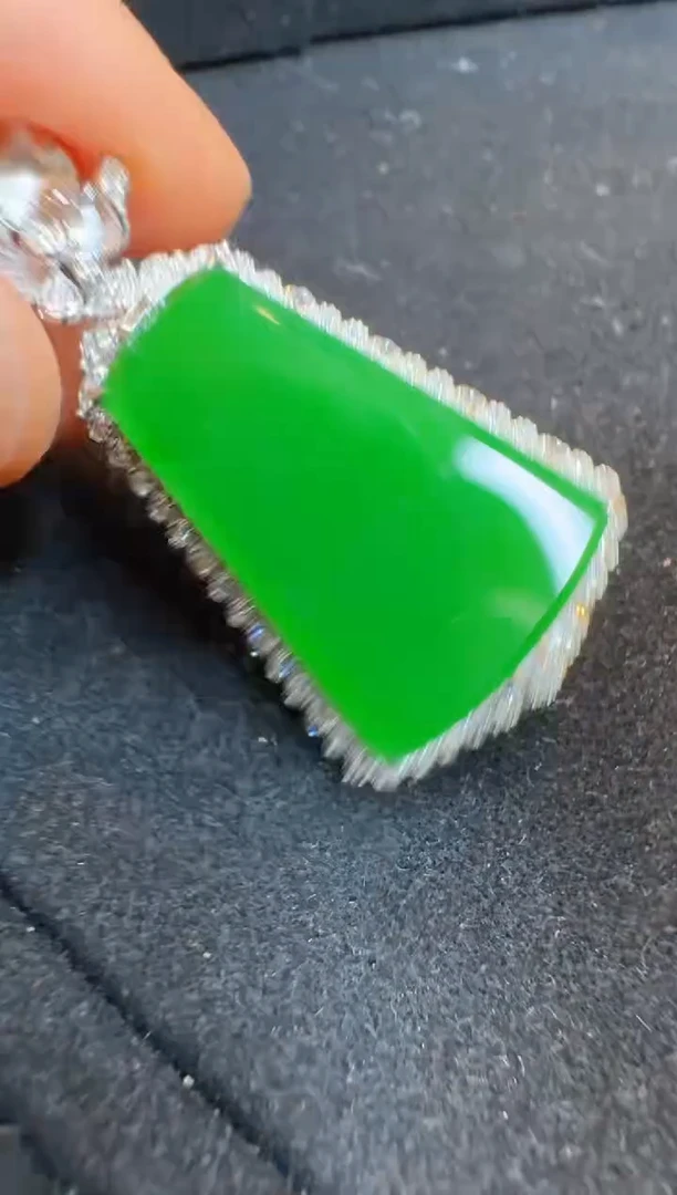 翡翠18K金镶嵌吊坠(不含链)多样性团购发一件