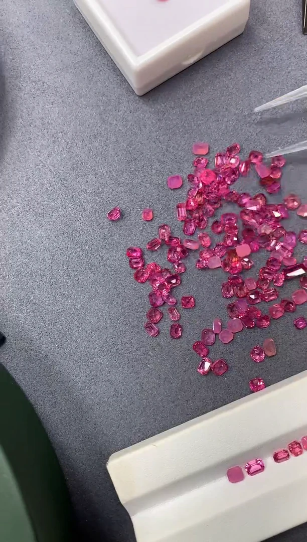 【闪购商品】尖晶石裸石未镶嵌3ct 多样性发货一组8粒 随形