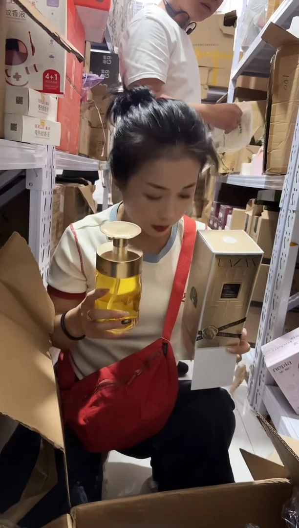 PU上车啦 宝宝们抓紧时间去链接拍吧优攒沐浴油一瓶