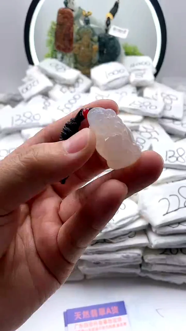 【闪购商品】玛瑙/玉髓颈饰未镶嵌财神