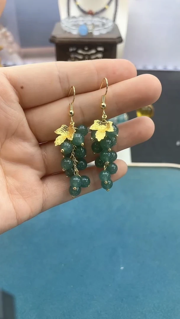 翡翠银S925镶嵌耳饰蓝水葡萄