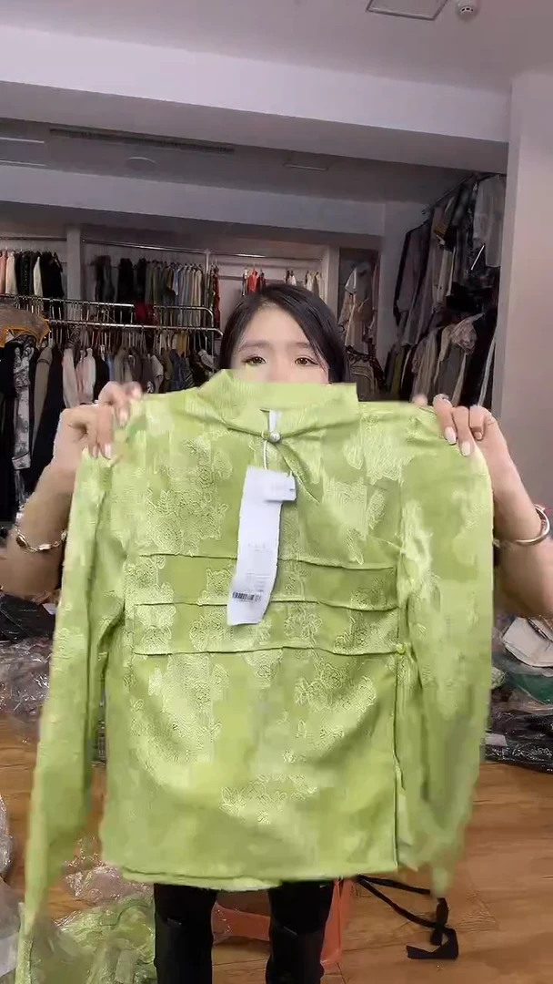 防晒       M码       80-105斤