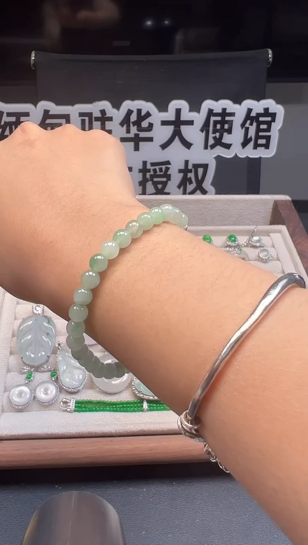 未镶嵌手串翡翠缅甸珠宝严选