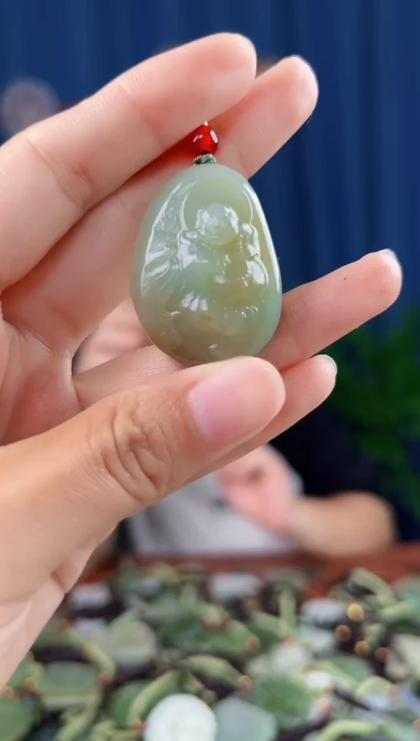 未镶嵌和田玉挂件拍一发一，