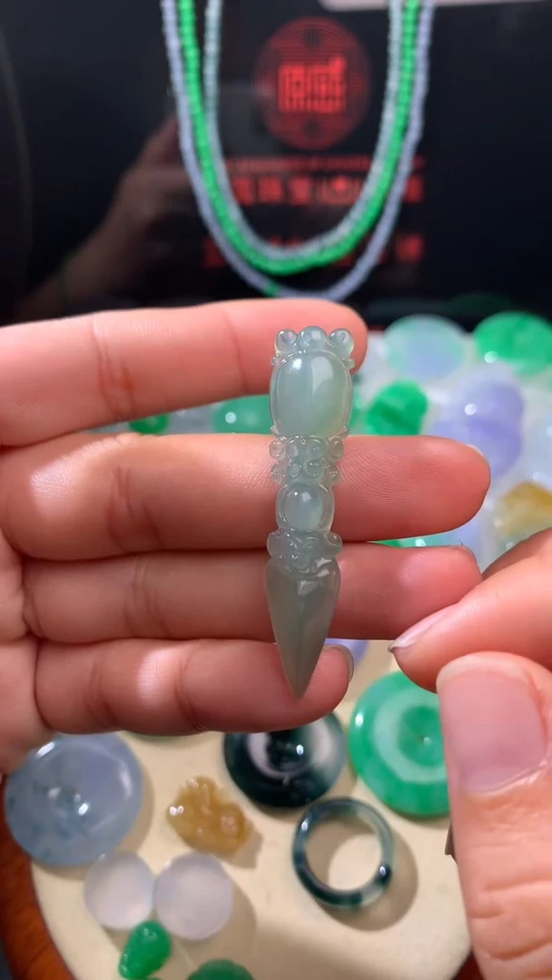 未镶嵌定制翡翠