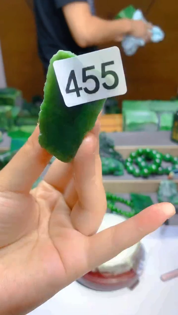 和田玉（碧玉）未镶嵌珠宝半成品455