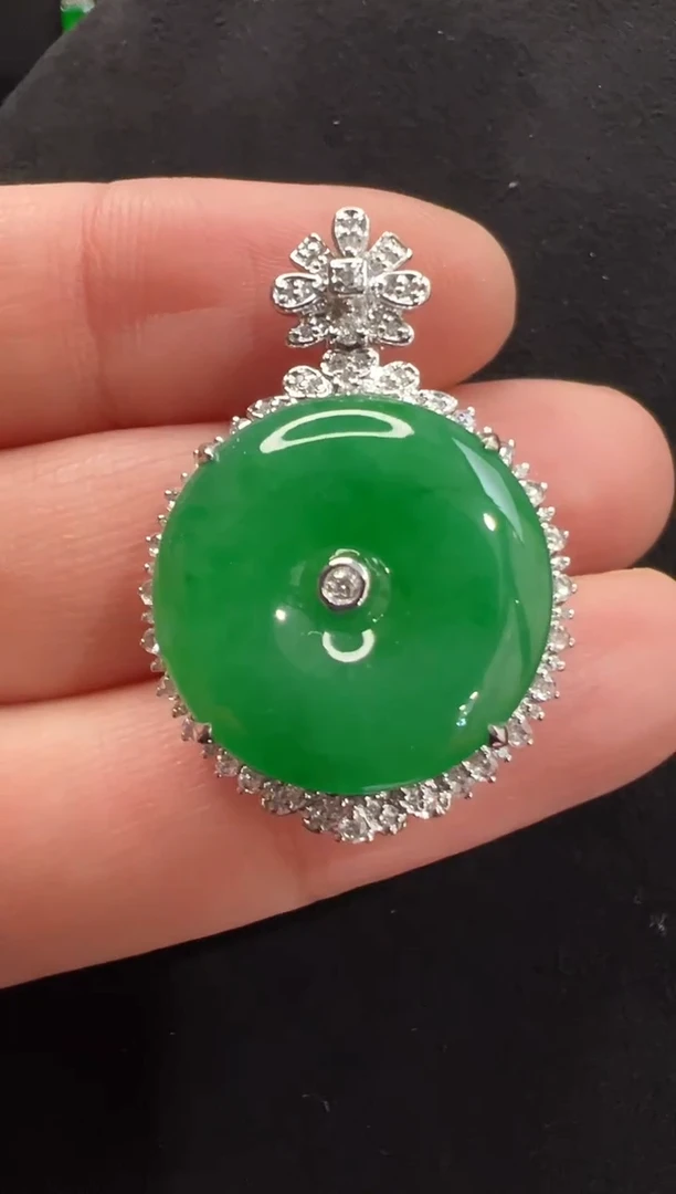 吊坠(不含链)18K金镶嵌翡翠高冰满绿平安扣吊坠